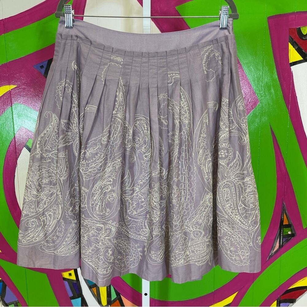 Talbots, Pleated Embroidered Skirt. Size 8. In excellent condition!